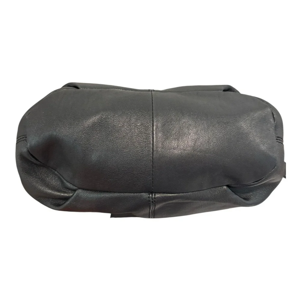 Stone Mountain Hampton‎ Shoulder Crossbody Bag Black Leather Zip Adj Stap Clean